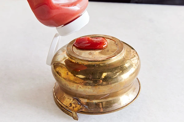 Ketchup is used on tarnished brass to bring back its shine. 