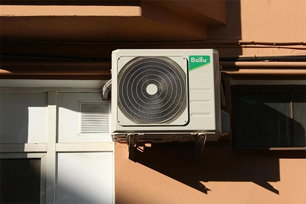 vacuum cleaner equipped with a HEPA filter