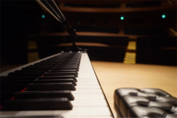 piano bench