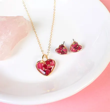 Floral jewellery