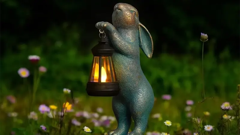 Garden Statue Rabbit With Solar Lantern