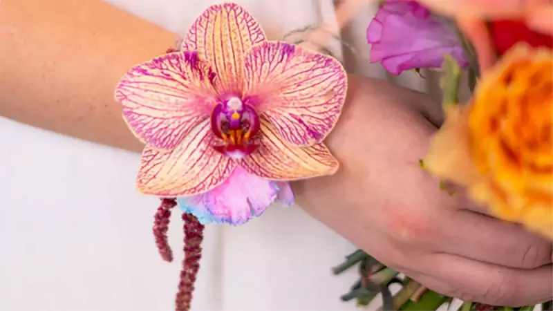 d-Flowers in a Corsage