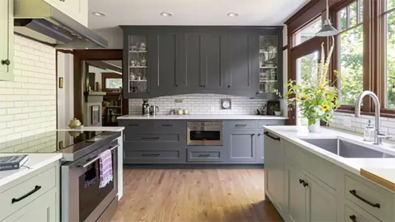 d-Closed Kitchen Trend Comeback