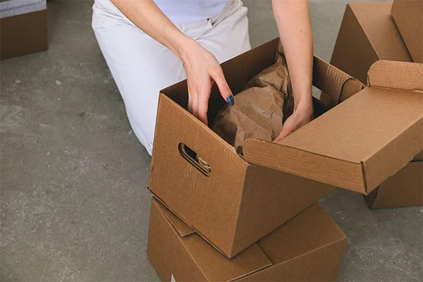 woman packing in advance