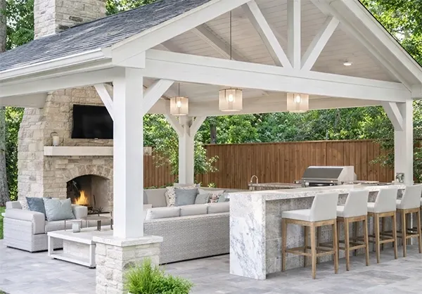 Custom outdoor kitchen design