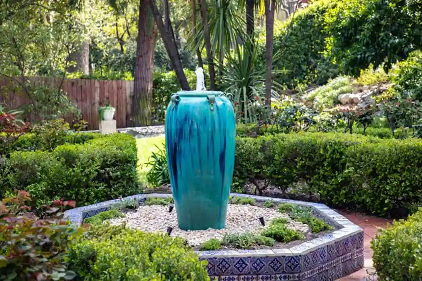 Disappearing fountain