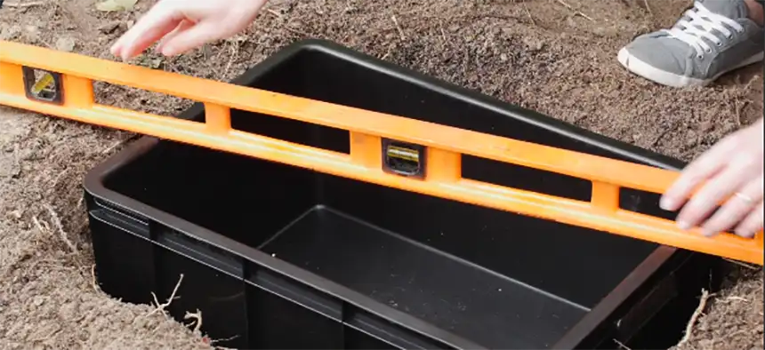 Placing reservoir in the hole