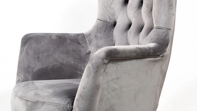 Contemporary Lounge Chair