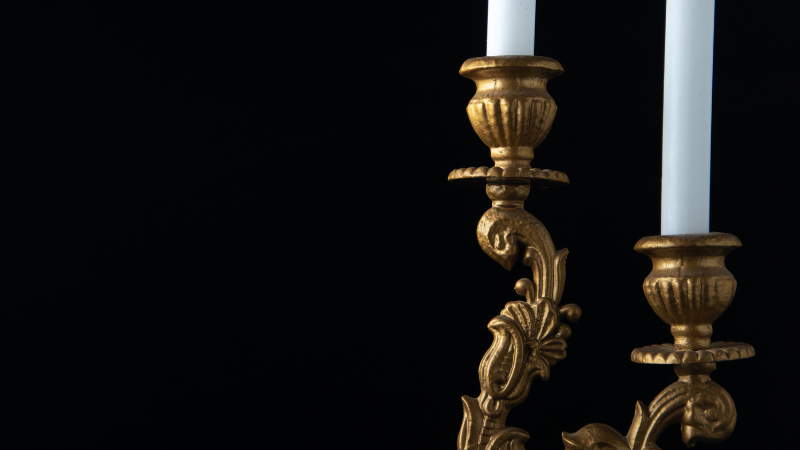 Table candle holder