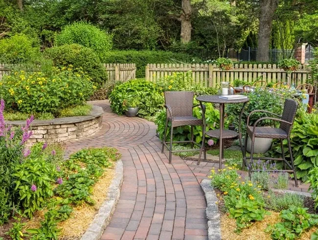 Garden Décor 1