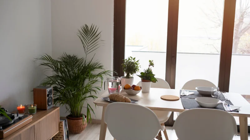 Dining Table Featured