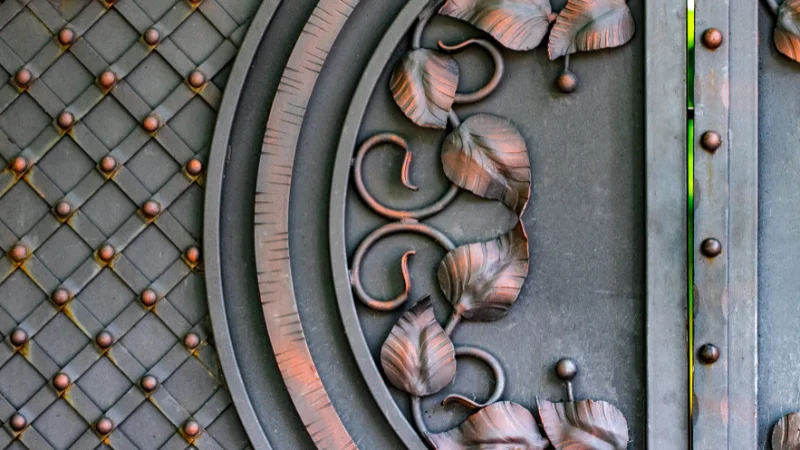 Iron wall decor featured image