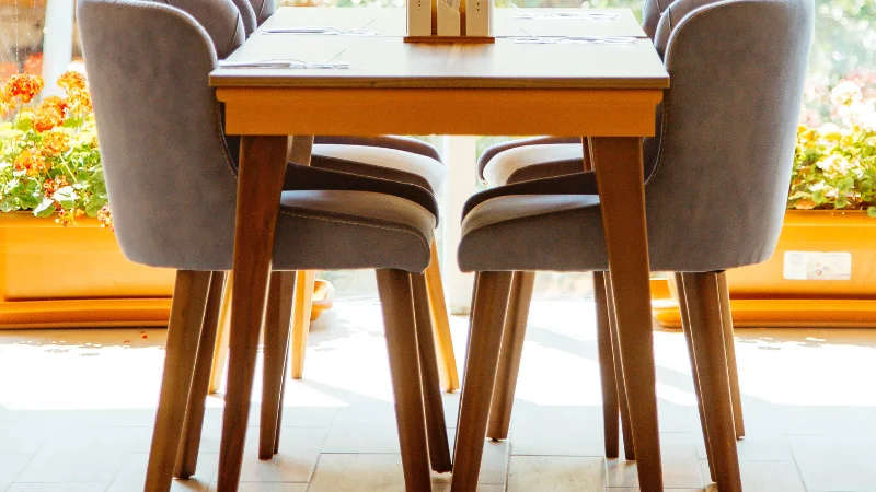Round Dining Table for home