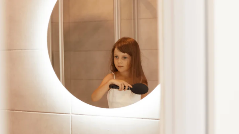 Edge-Lit Mirror for home