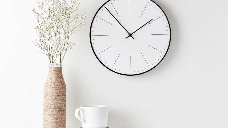 Stylish home wall clock design