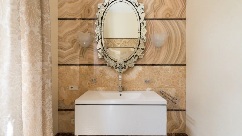 Oval mirror for home decor