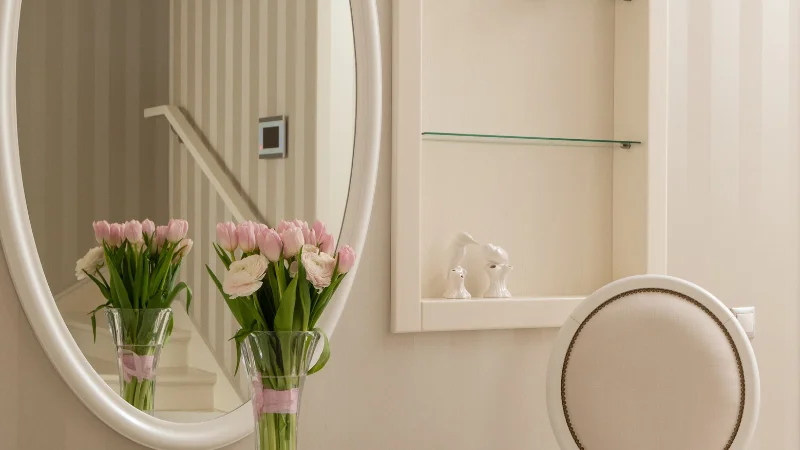 Oval mirror design for interior