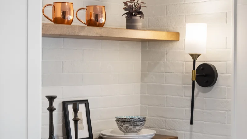 Minimalist sconce wall light for home