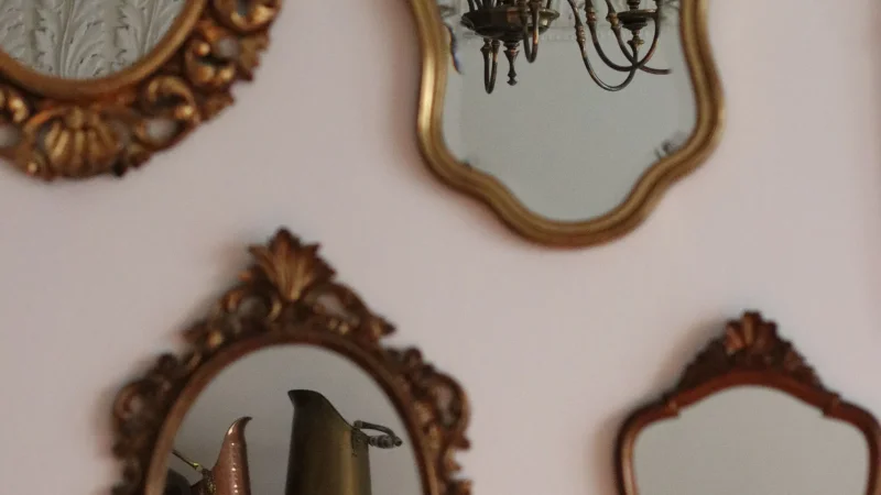 Decorative wall mirrors for living room