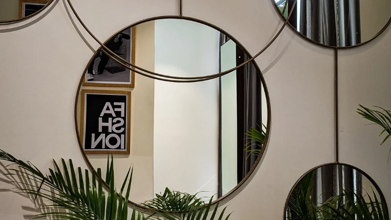 Modern decorative mirrors for home
